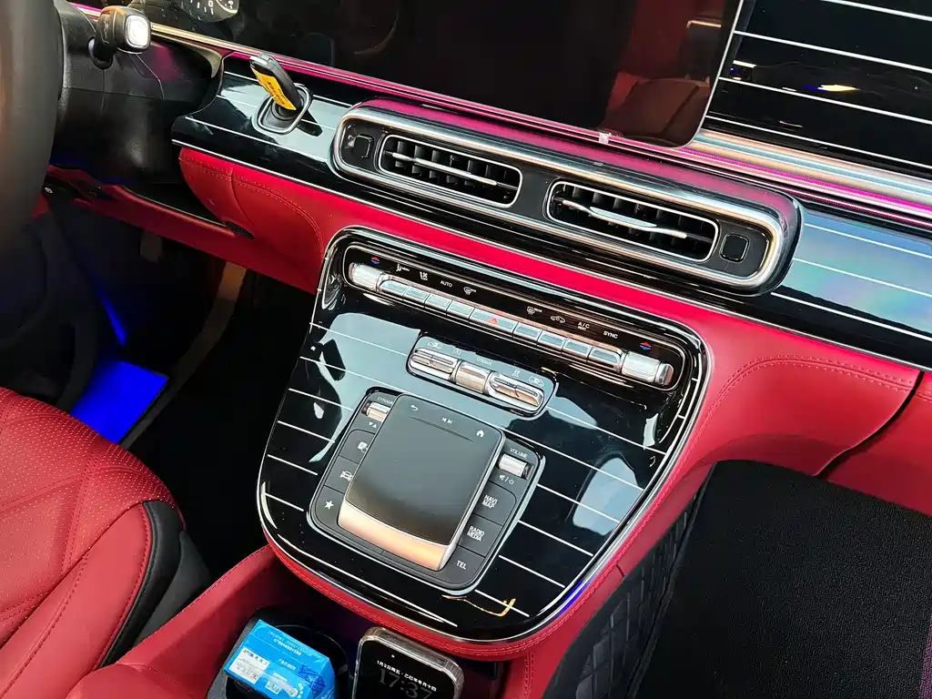 Mercedes-Benz Vito 2020 — фото 11