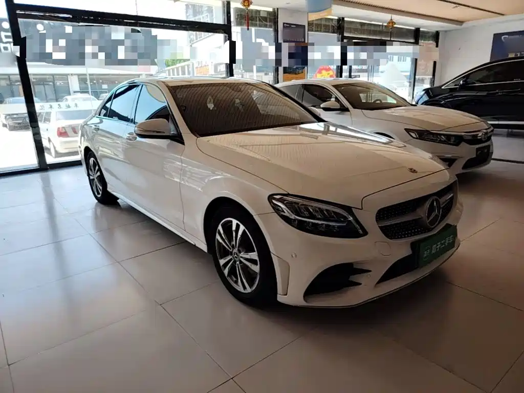 Mercedes-Benz C-Class 2020