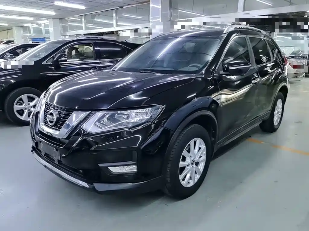 Nissan X-Trail 2017 — фото 1