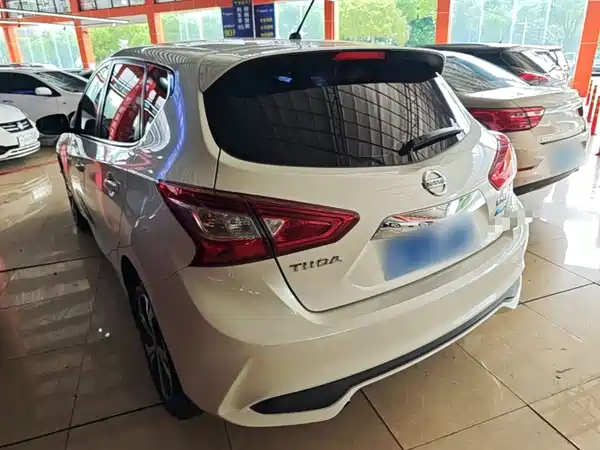 Nissan Tiida 2017