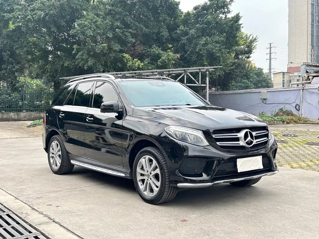 Mercedes-Benz GLE 2017 — фото 3