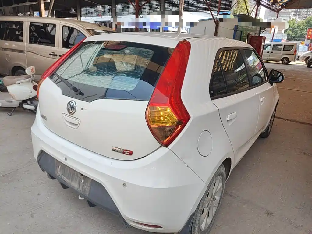 MG 3 2015