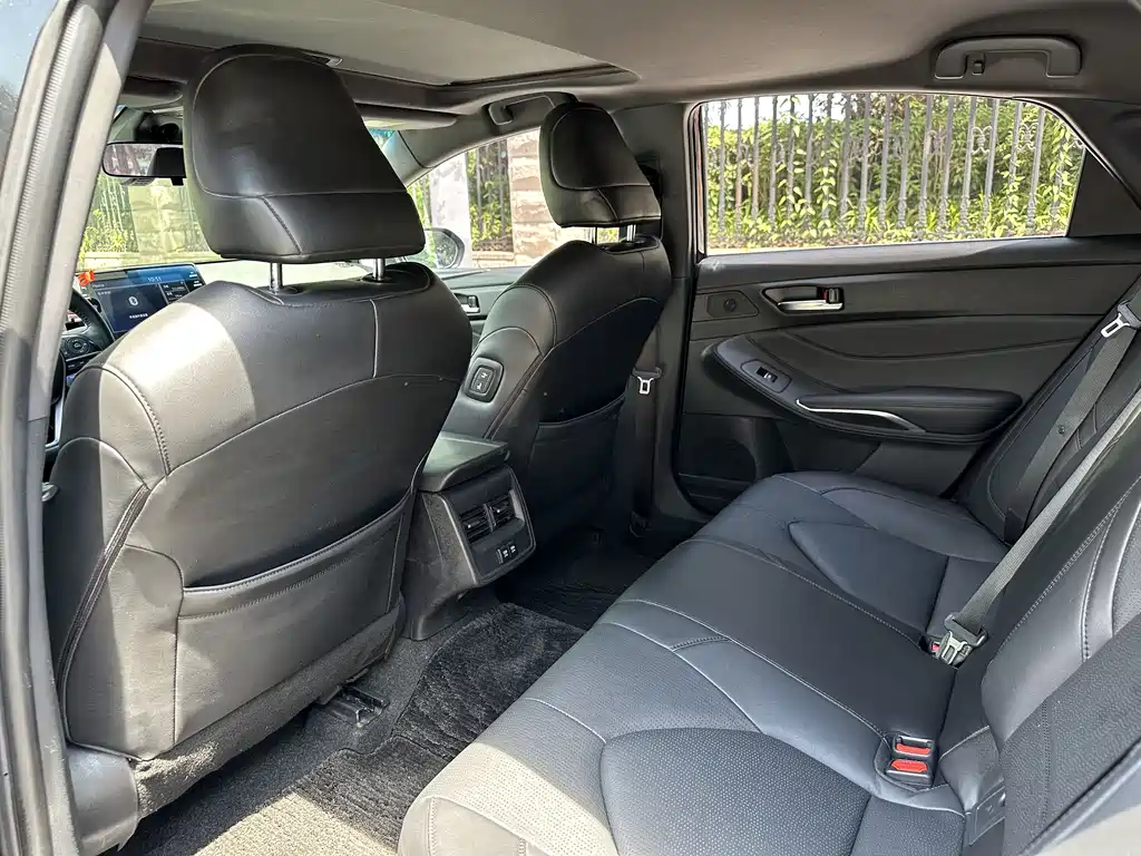 Toyota Avalon 2020 — фото 11