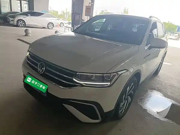 Volkswagen Tiguan L 2023
