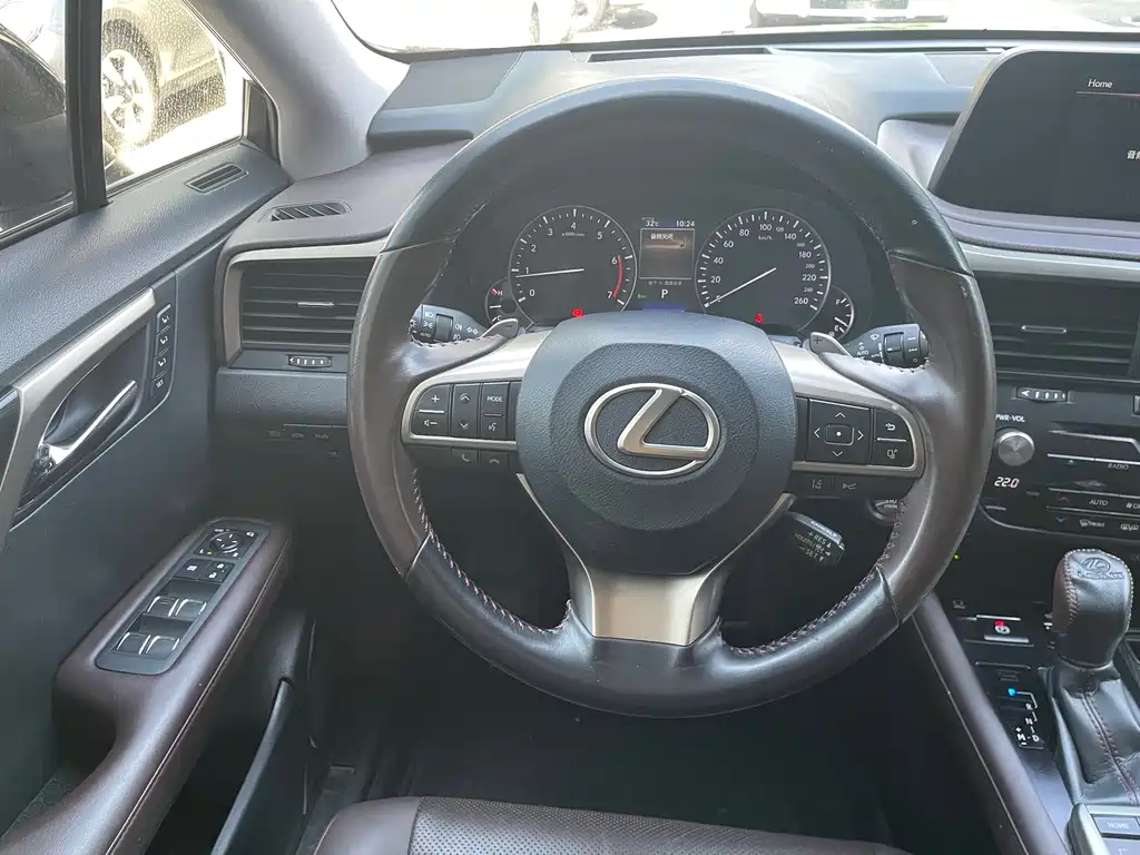 Lexus RX 2021