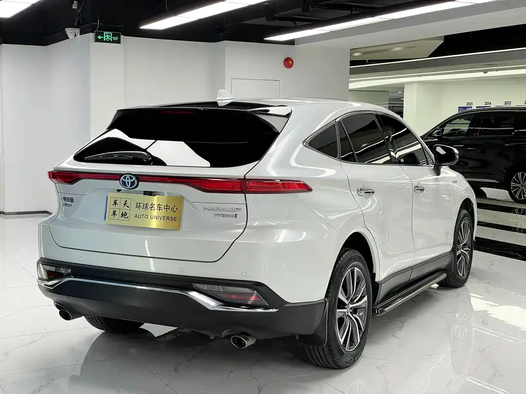 Toyota Harrier 2024 — фото 4