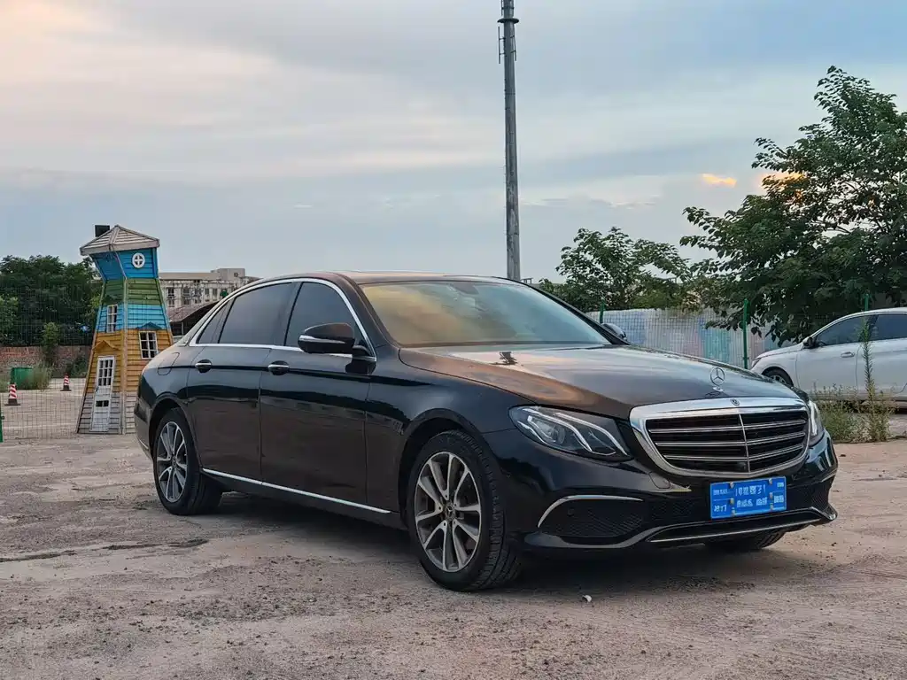 Mercedes-Benz E-Class 2018 — фото 3