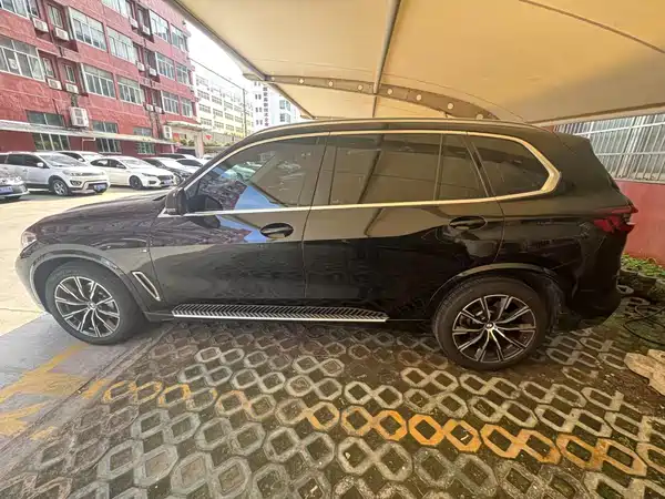 BMW X5 2023