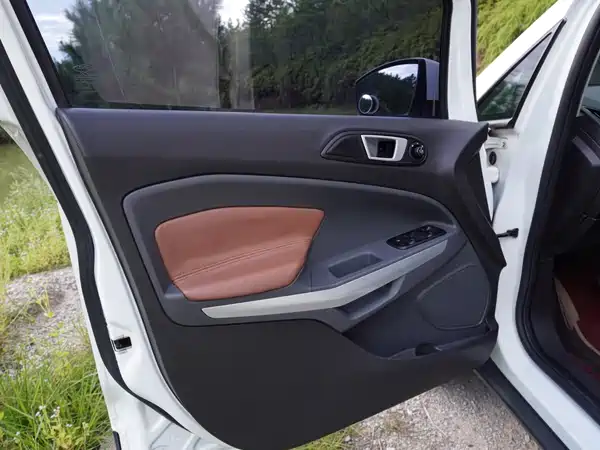 Ford EcoSport 2015