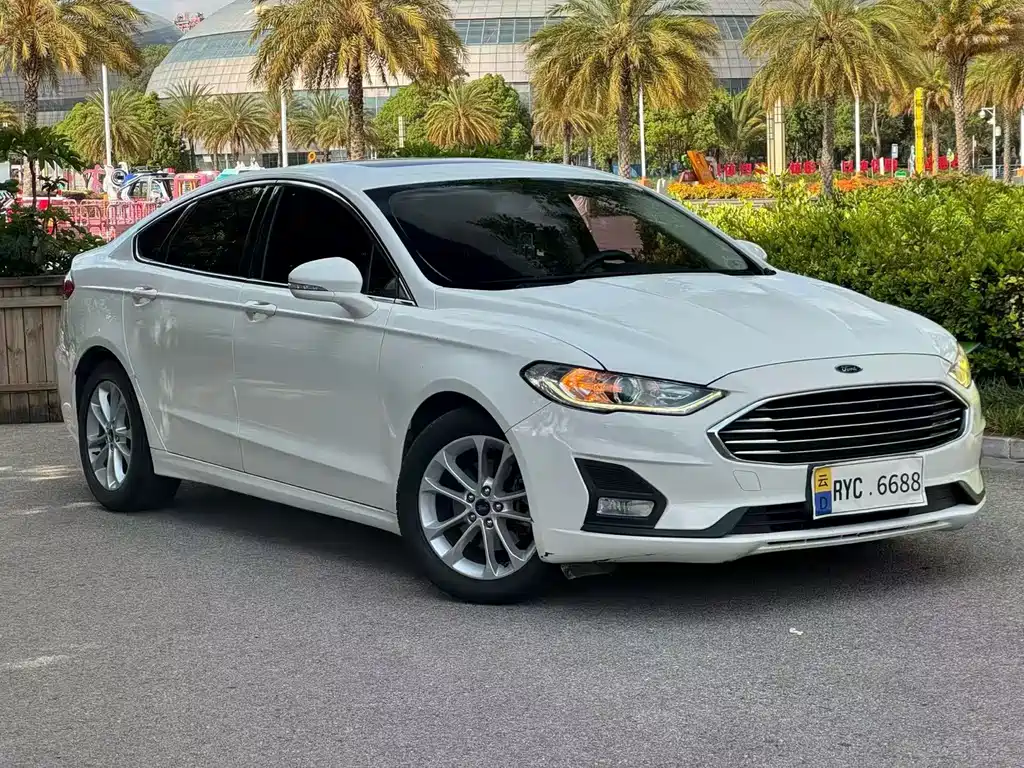 Ford Mondeo 2020 — фото 1