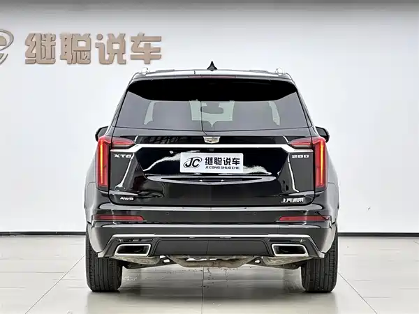 Cadillac XT6 2021