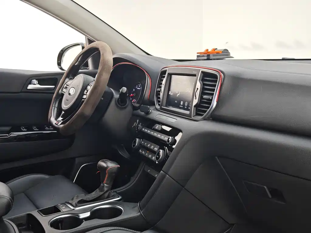 Kia KX5 2016 — фото 11