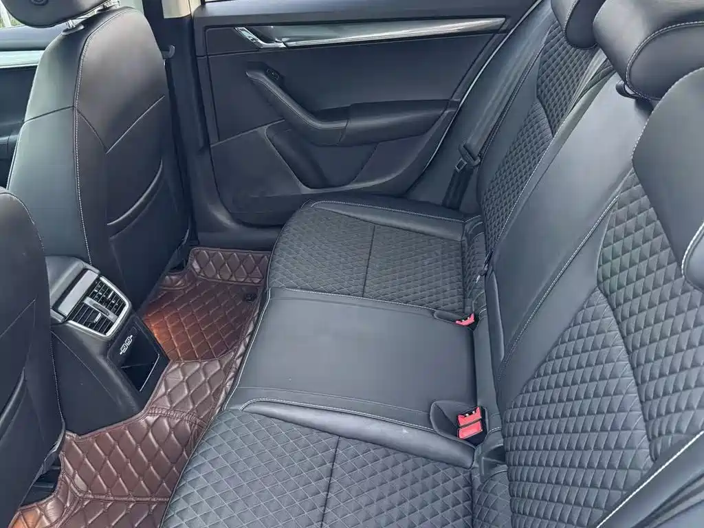 Skoda Octavia 2020 — фото 14