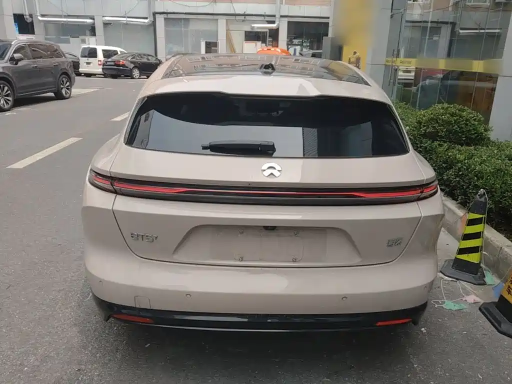 NIO ET5T 2025