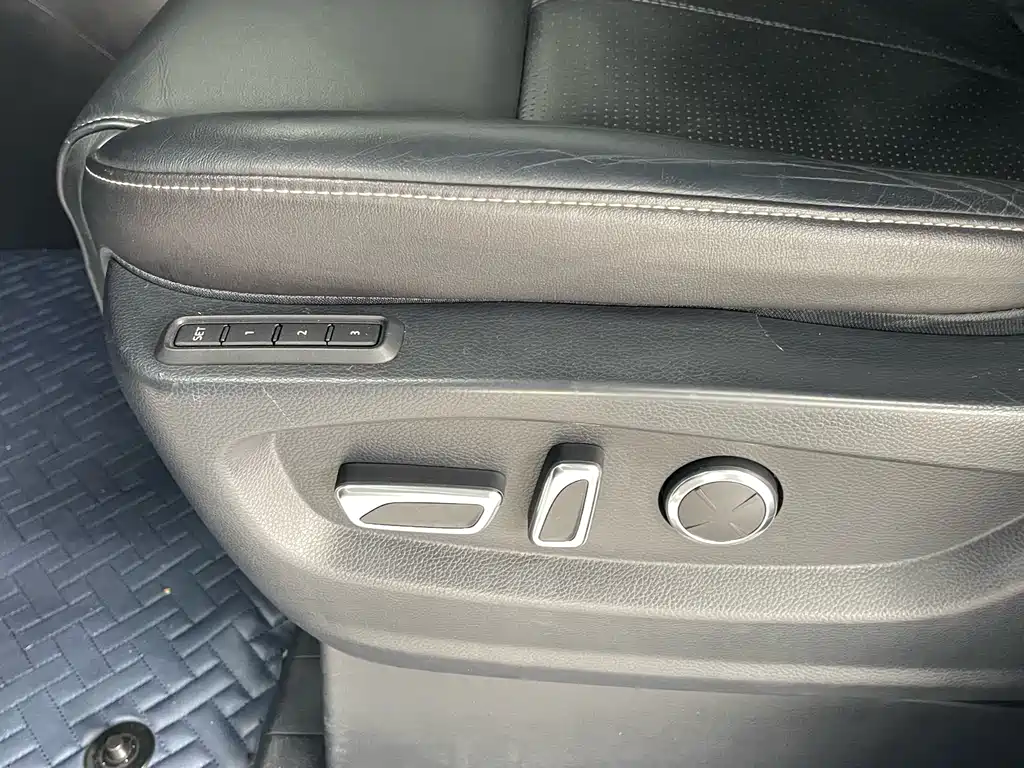 GAC Motor Trumpchi M8 2020 — фото 23