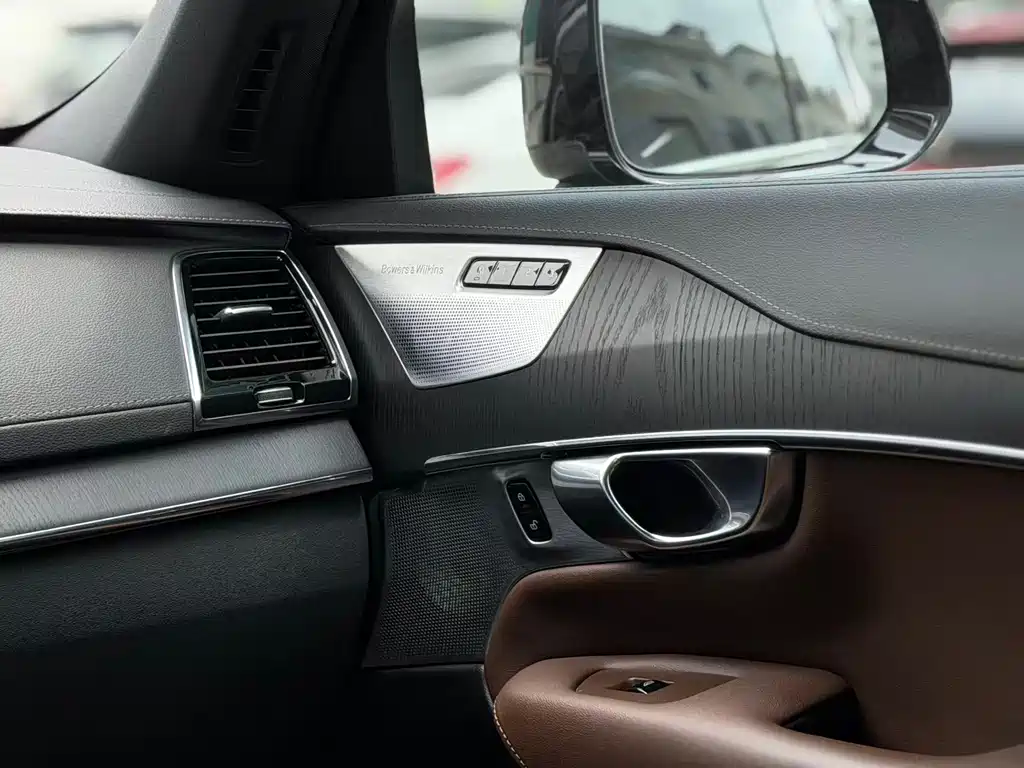 Volvo XC90 2021
