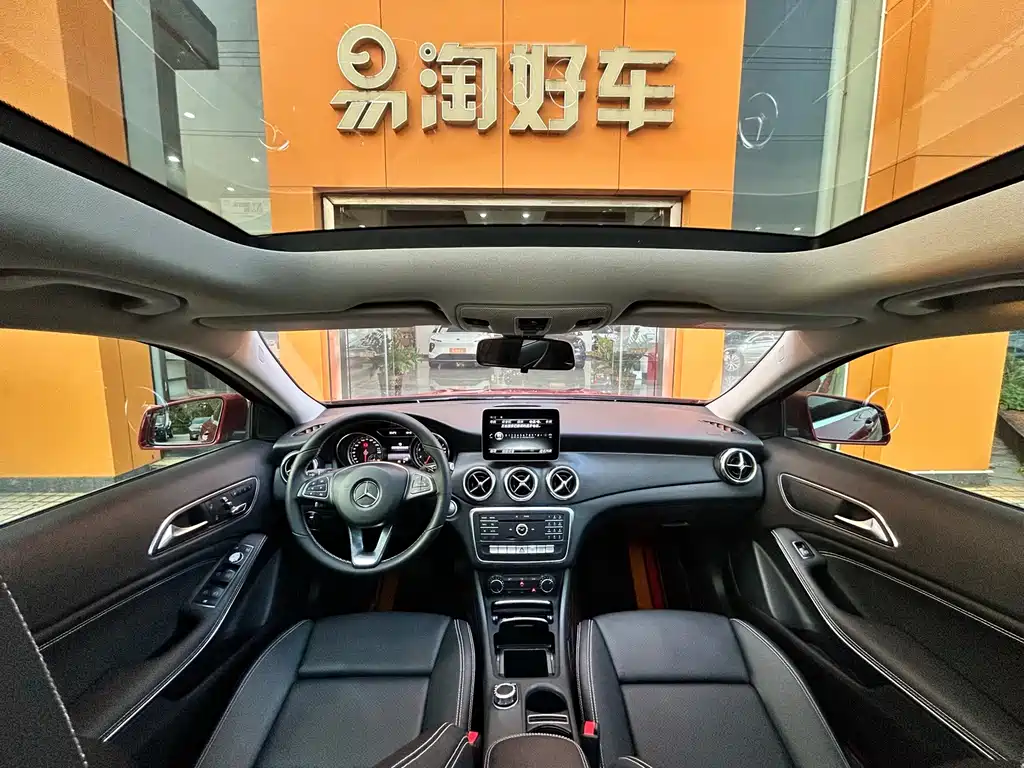 Mercedes-Benz GLA 2018 — фото 16