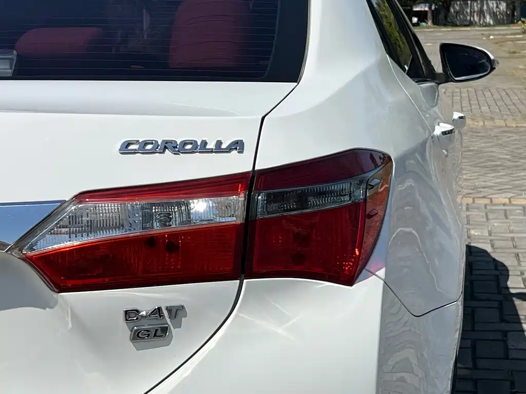 Toyota Corolla 2017 — фото 9