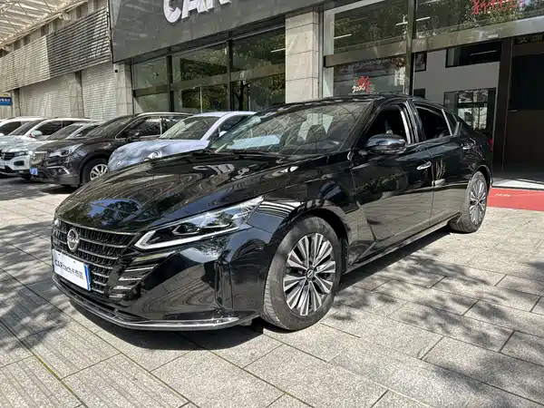 Nissan Teana 2022