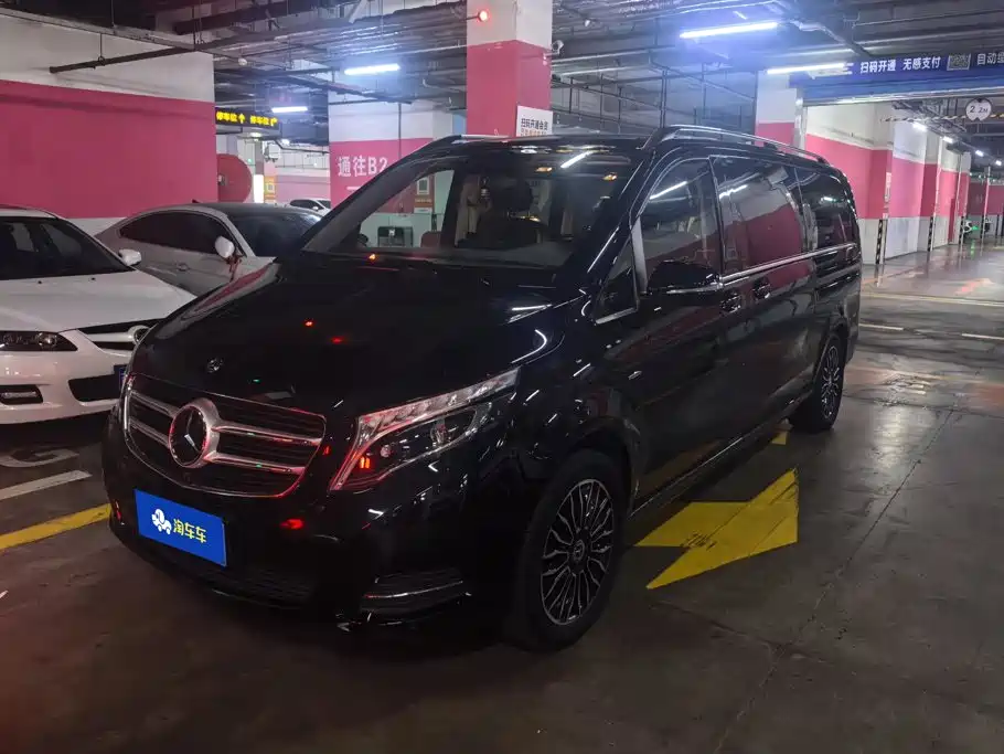 Mercedes-Benz V-Class 2020 — фото 1