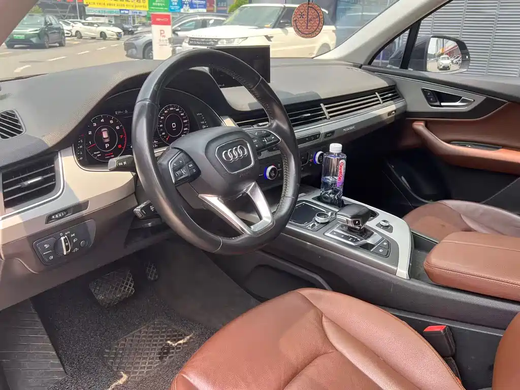Audi Q7 2016