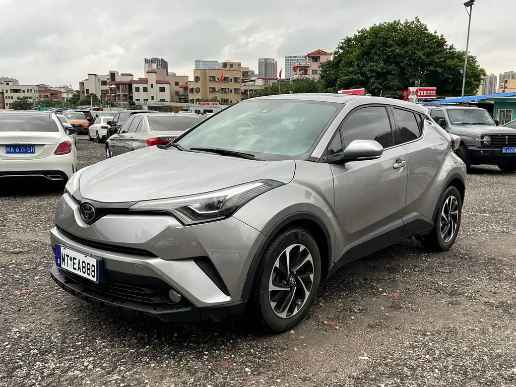 Toyota IZOA 2019 — фото 3