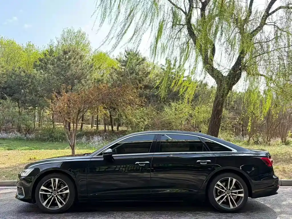 Audi A6L 2021
