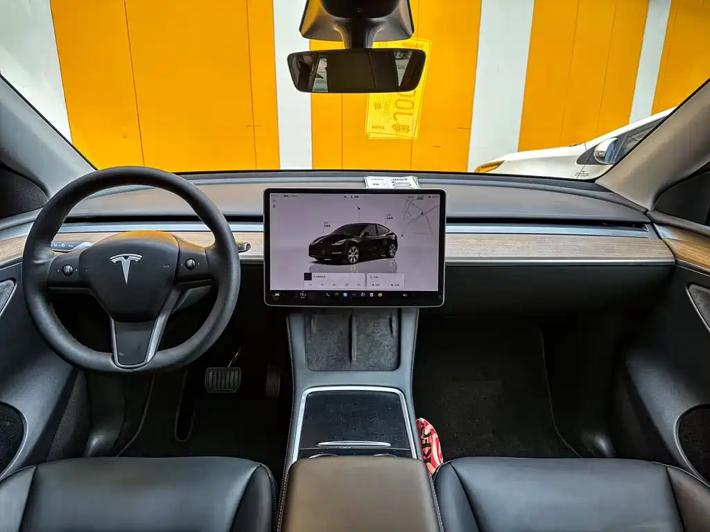 Tesla Model Y 2022 — фото 5