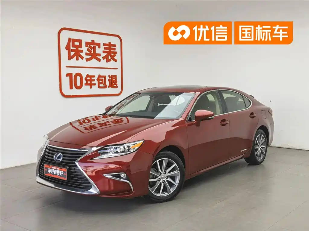 Lexus ES 2016 — фото 1