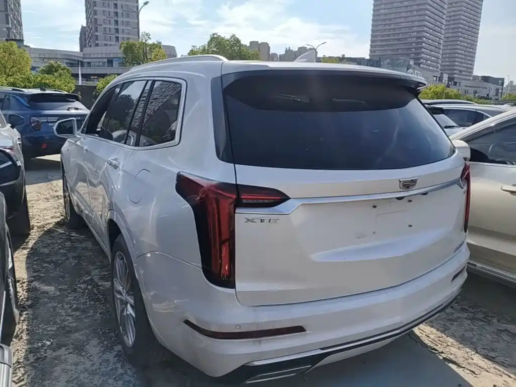 Cadillac XT6 2021 — фото 5