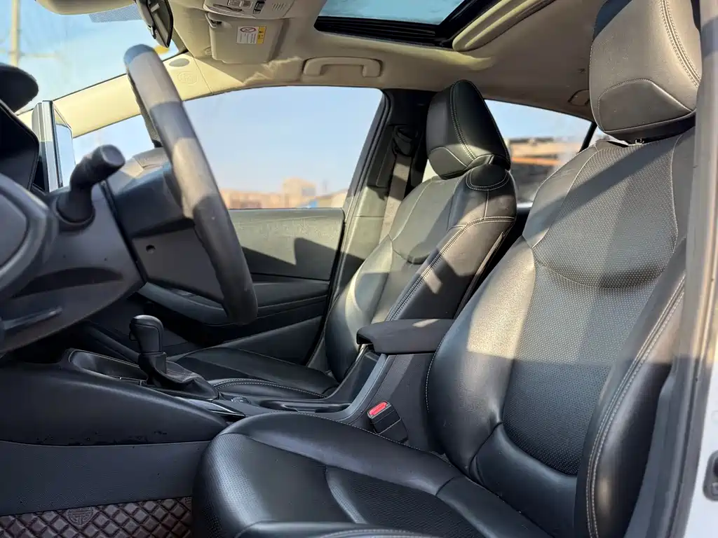 Toyota Corolla 2021 — фото 14