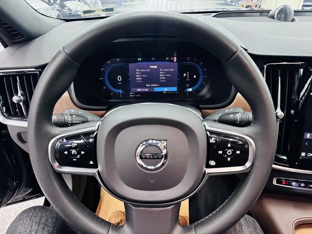 Volvo S90 2022 — фото 12