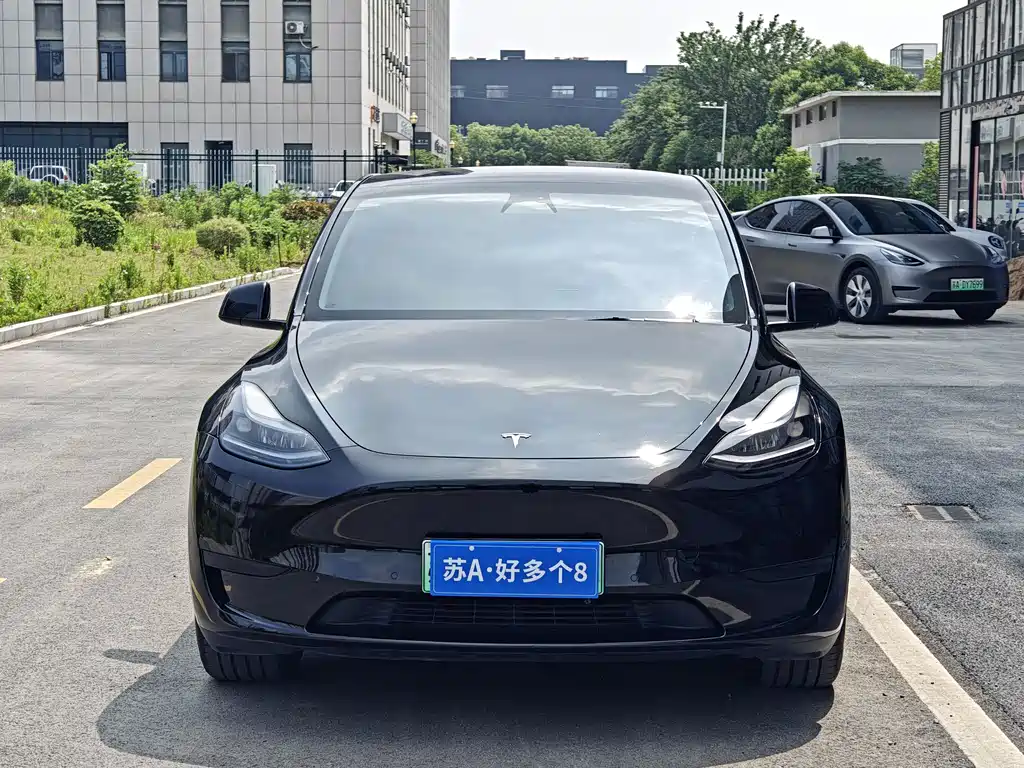 Tesla Model Y 2023 — фото 2