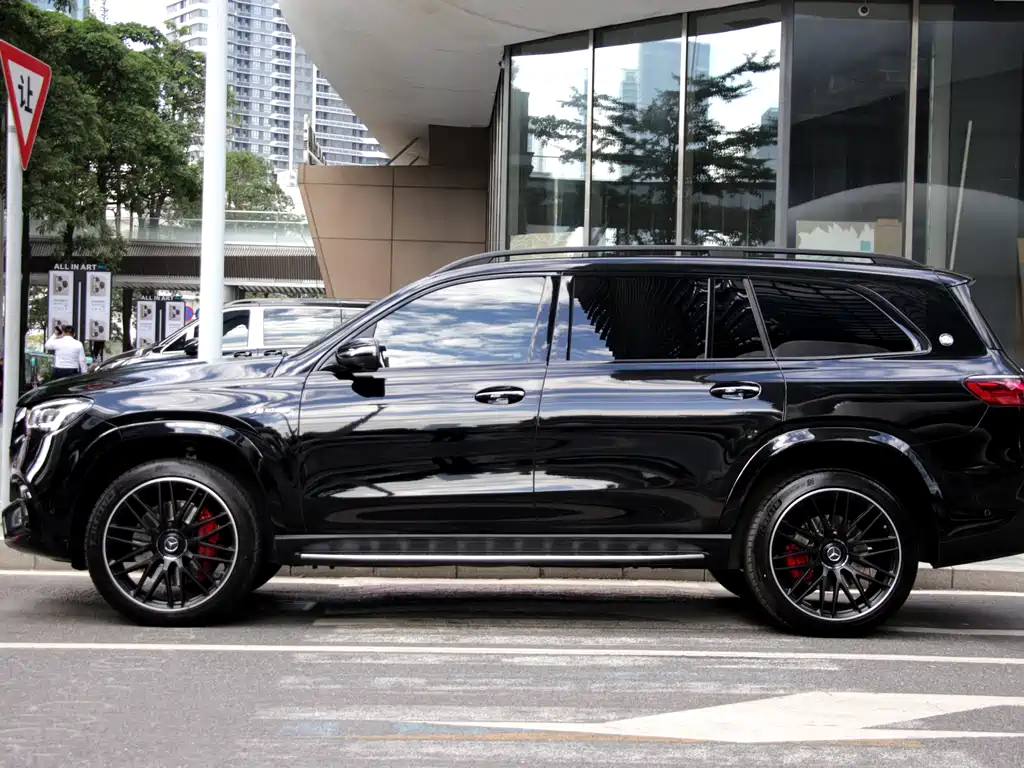 Mercedes-Benz GLS AMG 2024 — фото 3