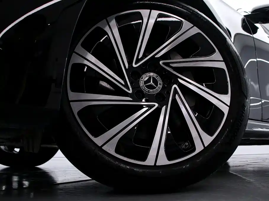 Mercedes-Benz E-Class 2024 — фото 16