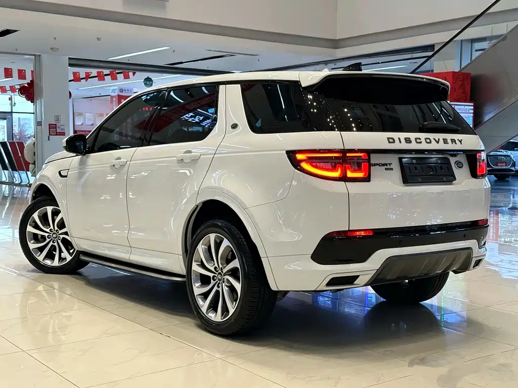 Land Rover Discovery Sport 2023 — фото 6