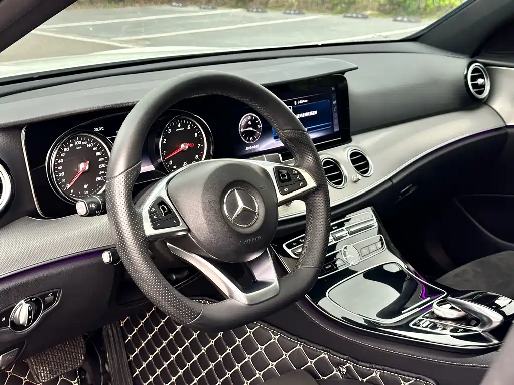 Mercedes-Benz E-Class 2018 — фото 12