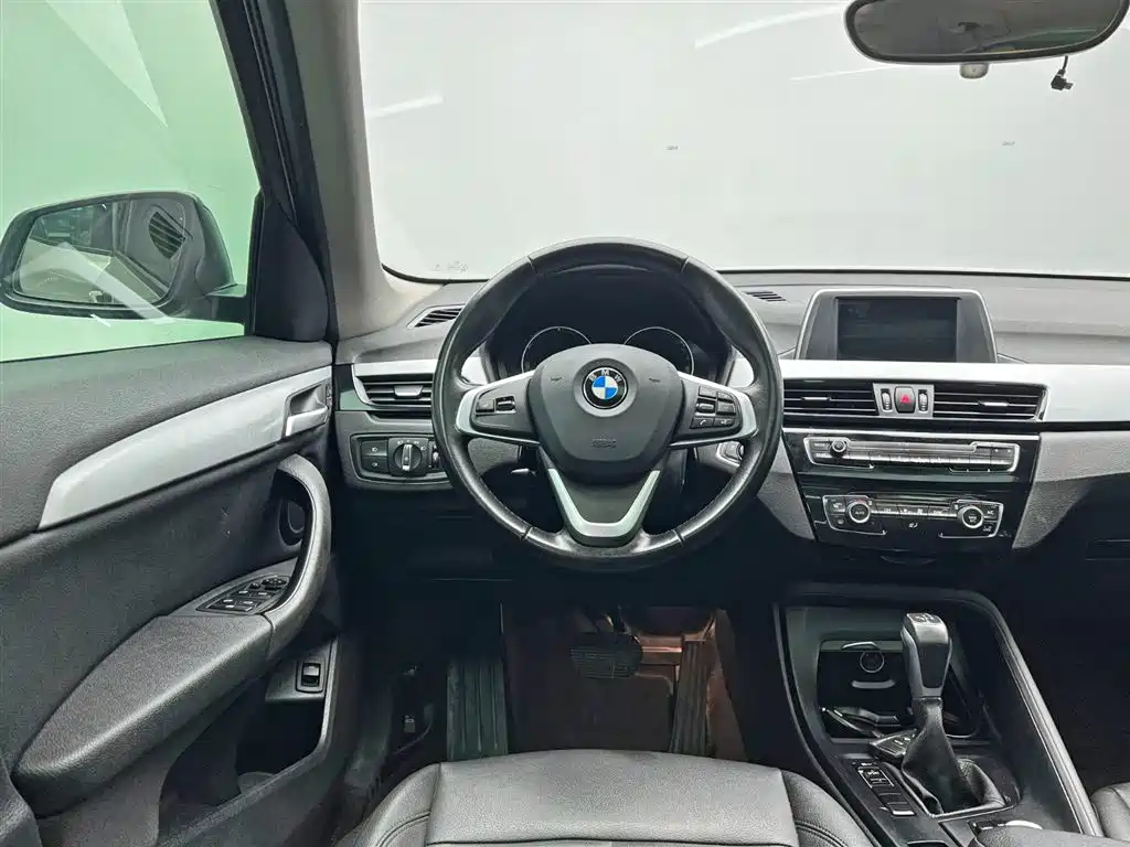 BMW X1 2019 — фото 19