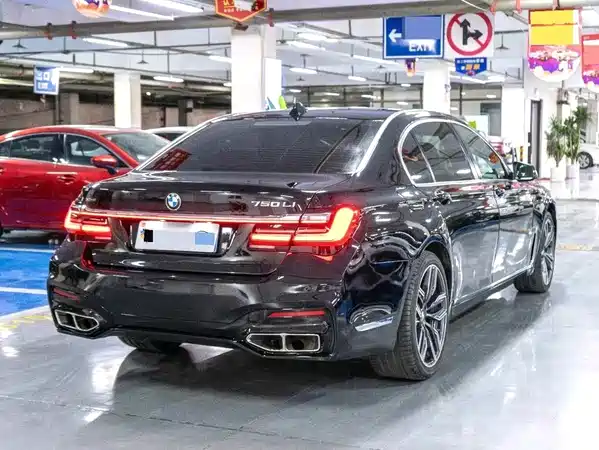 BMW 7 Series 2012