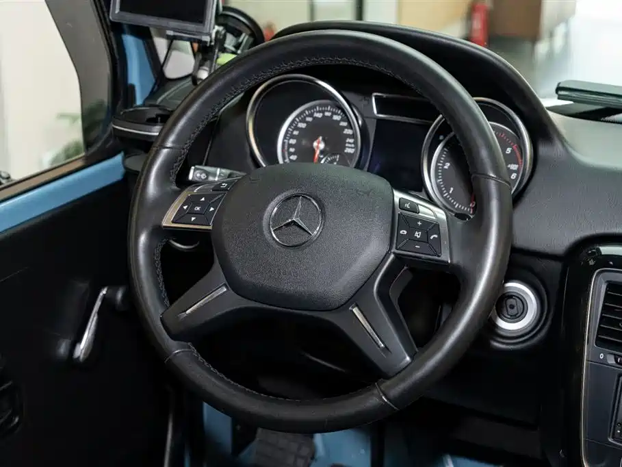 Mercedes-Benz G-Class 2019 — фото 11