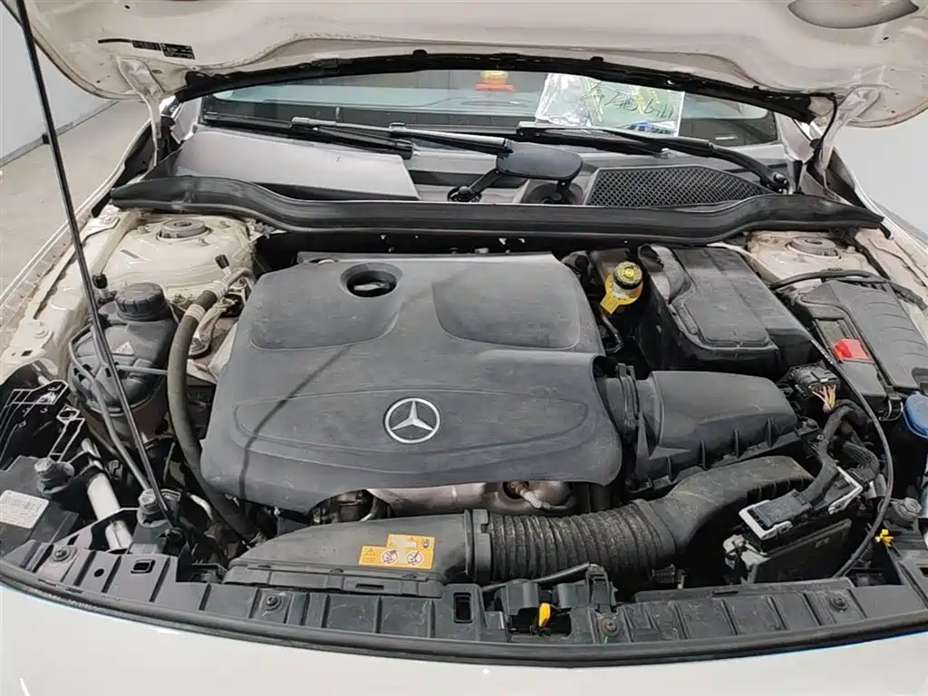 Mercedes-Benz GLA 2018 — фото 16