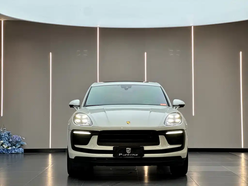Porsche Macan 2024