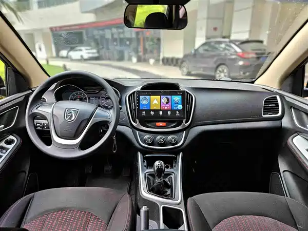 Baojun 560 2015