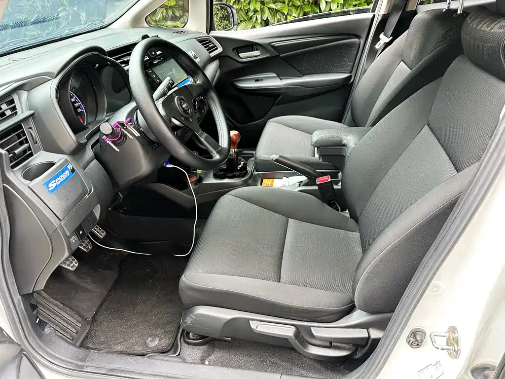 Honda Fit 2017 — фото 9