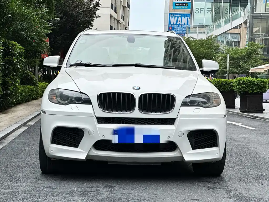 BMW X5 M 2011 — фото 2