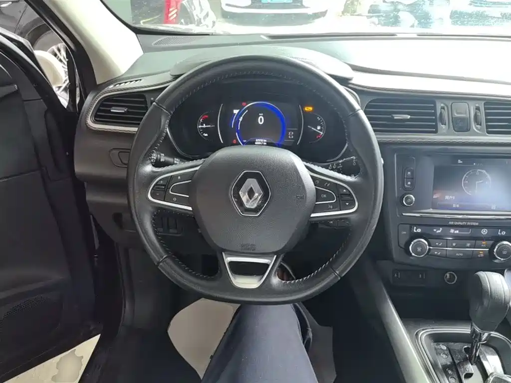 Renault Kadjar 2018 — фото 11