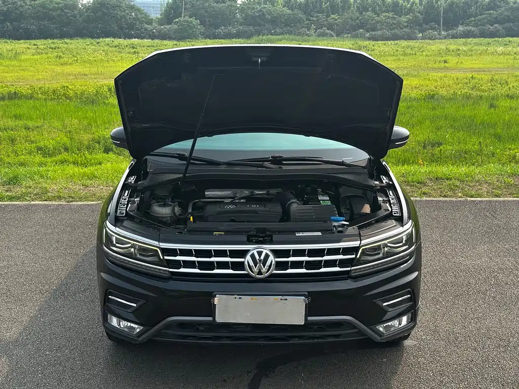 Volkswagen Tiguan L 2018 — фото 18