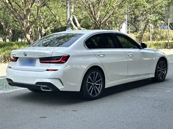 BMW 3 Series 2021