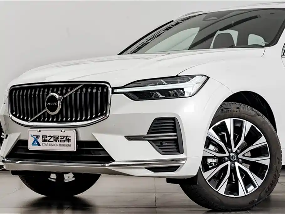 Volvo XC60 2025 — фото 2