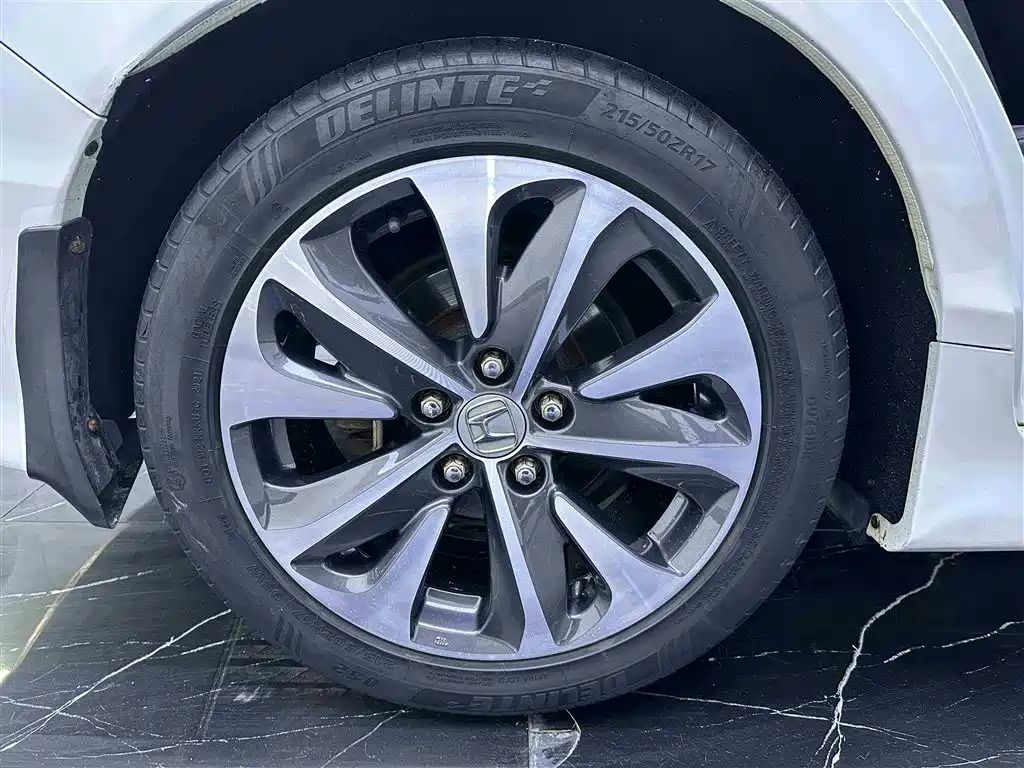 Honda Jade 2017 — фото 22